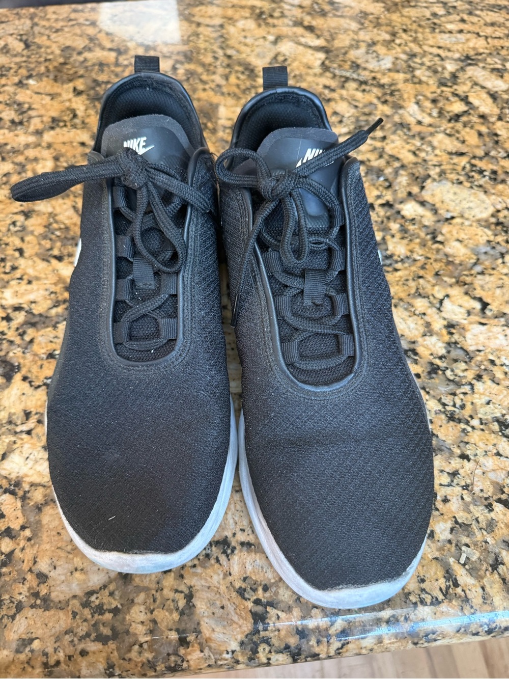 Nike Womens Black Mesh Sneakers